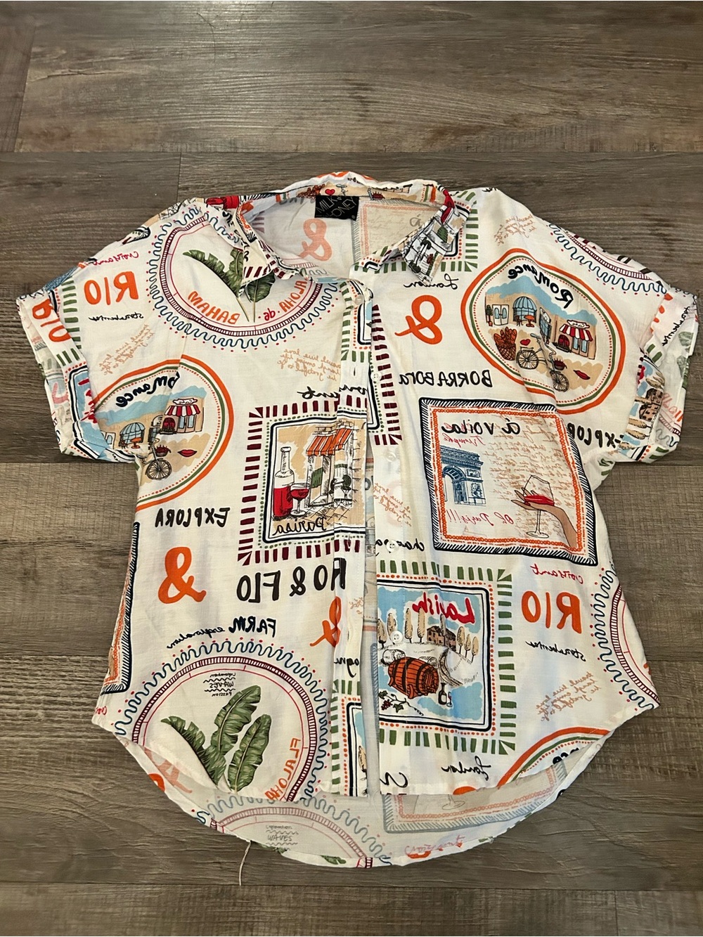 Women’s White Multi-Print Short-Sleeve Button Front Blouse